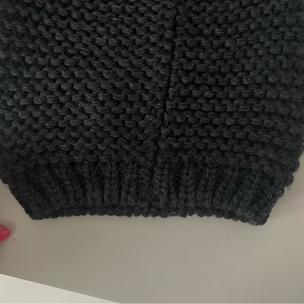 GAP Knit Hat - Picture 4 of 5